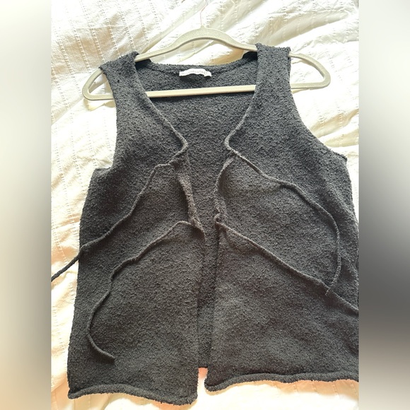 Abercrombie & Fitch Black Textured Tie-Front Tank - Picture 7 of 12